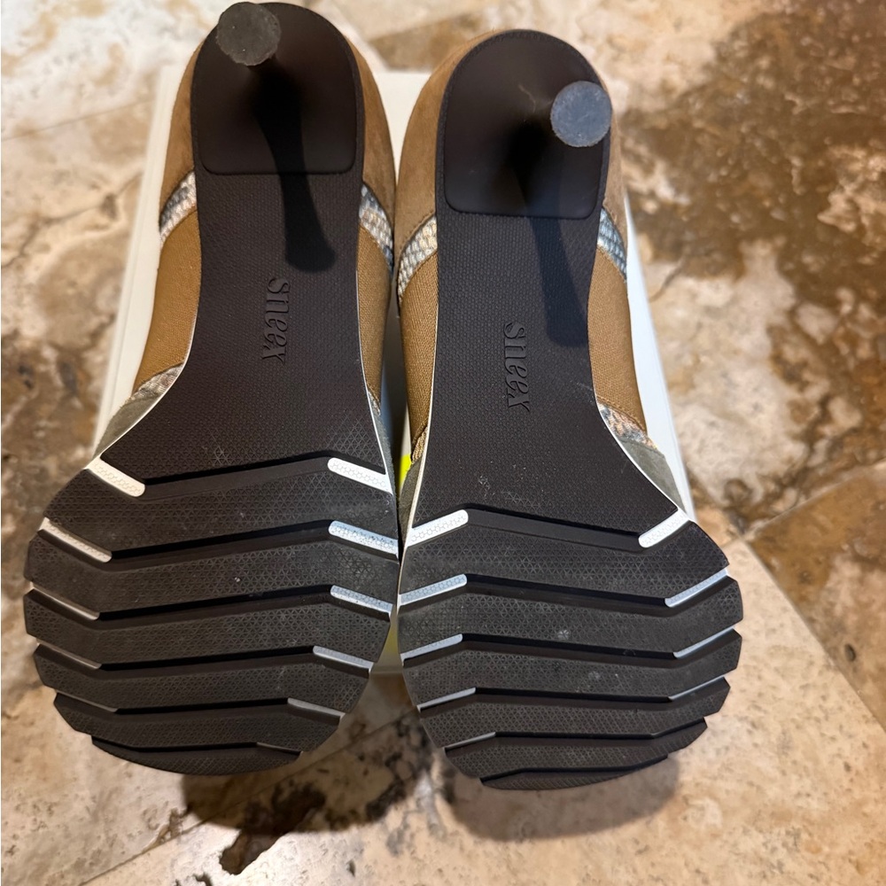 Sneex Slip-On Sneakers in Olive & Tan - Picture 8 of 9